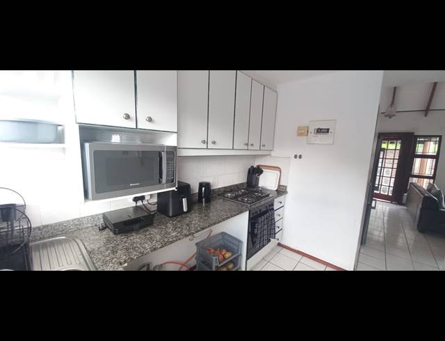 2 BEDROOM SECTIONAL TITLE FOR SALE IN UMBILO